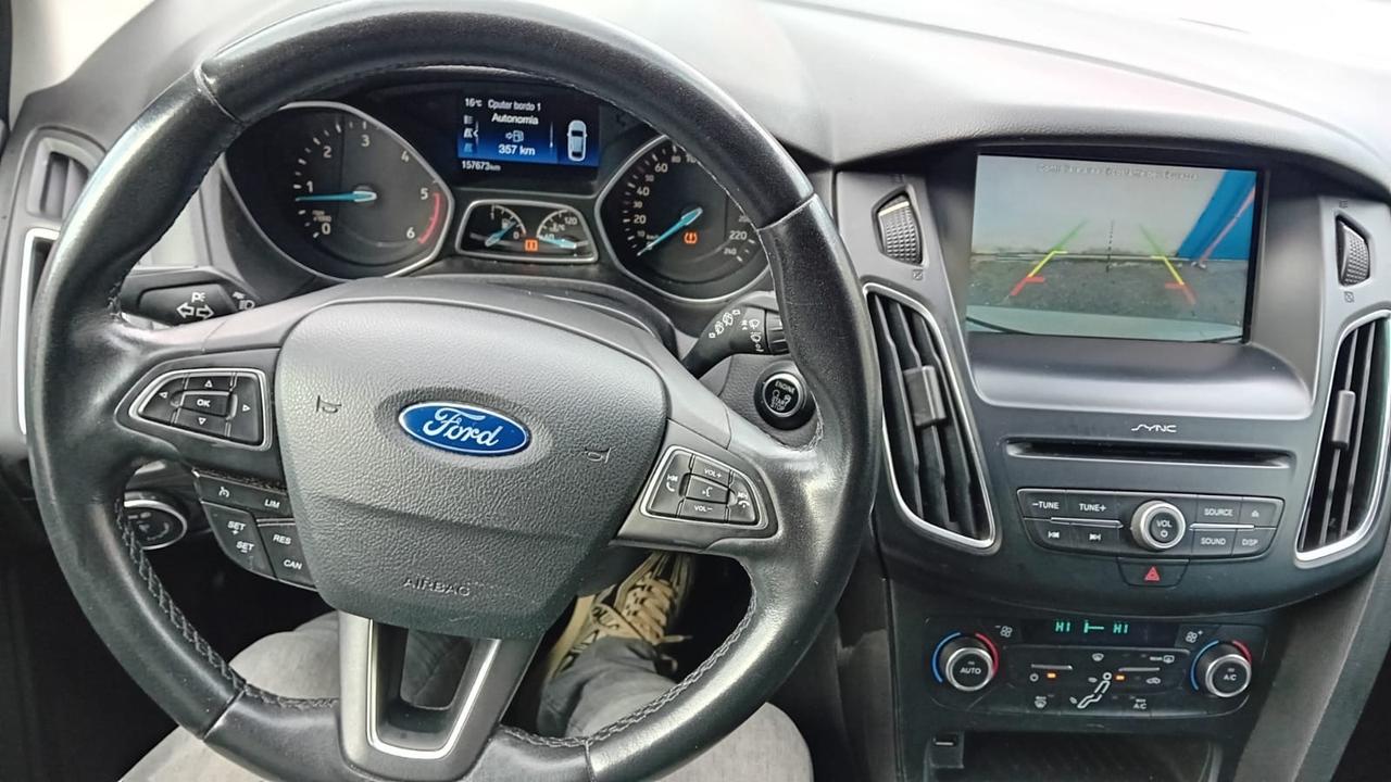 Ford focus 5P-1.5 tdci-titanium-full-2016