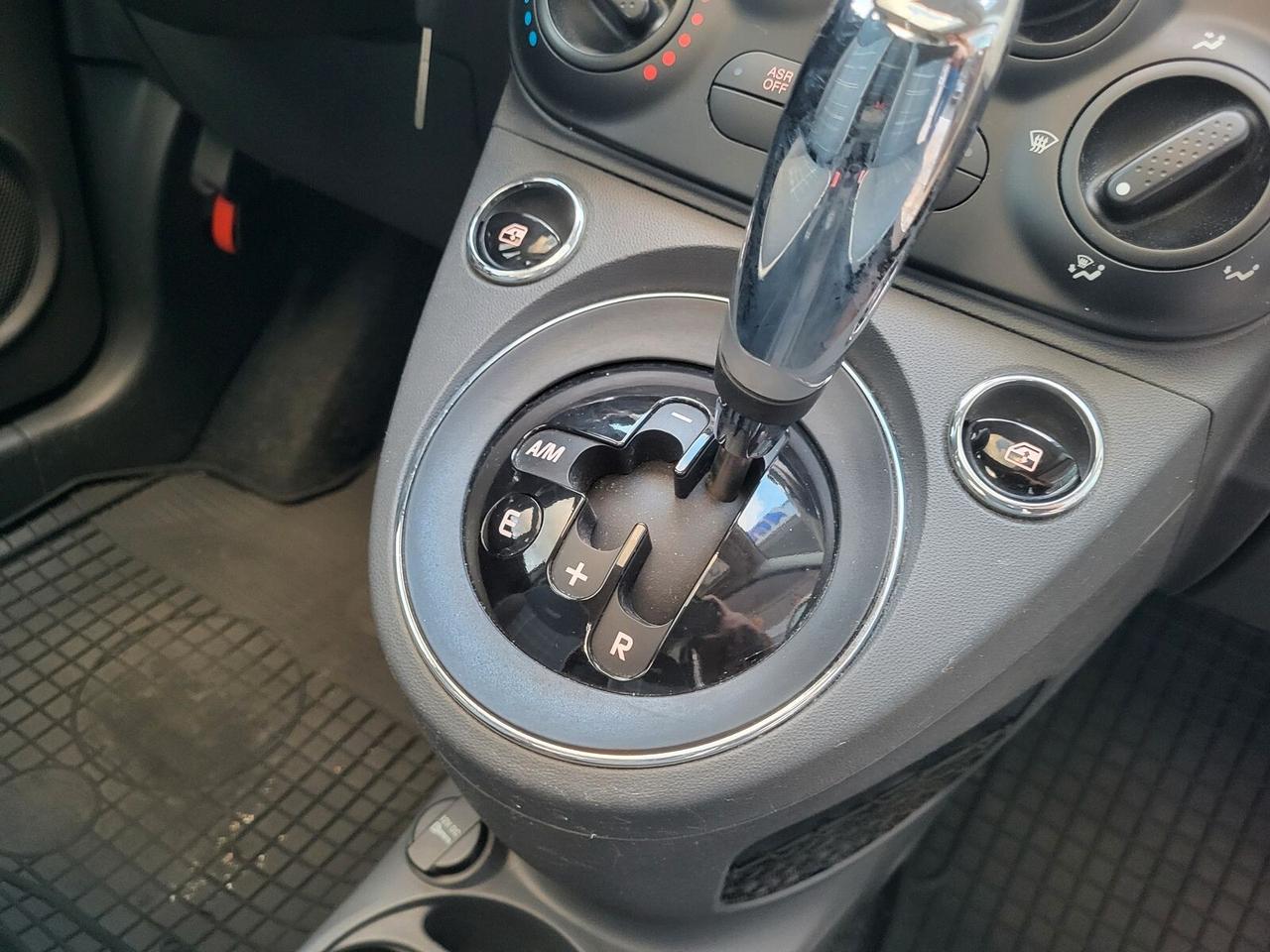 Fiat 500 1.2 DOLCEVITA - LOUNGE *** CAMBIO AUTOMATICO