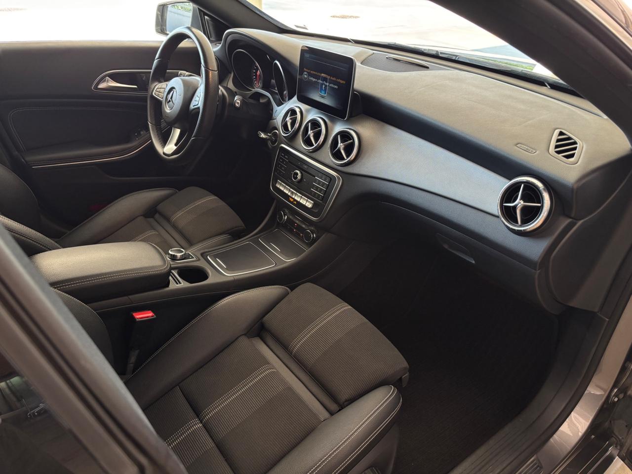 Mercedes-benz CLA 2.0 Diesel EURO 6 (con soli 90000km)