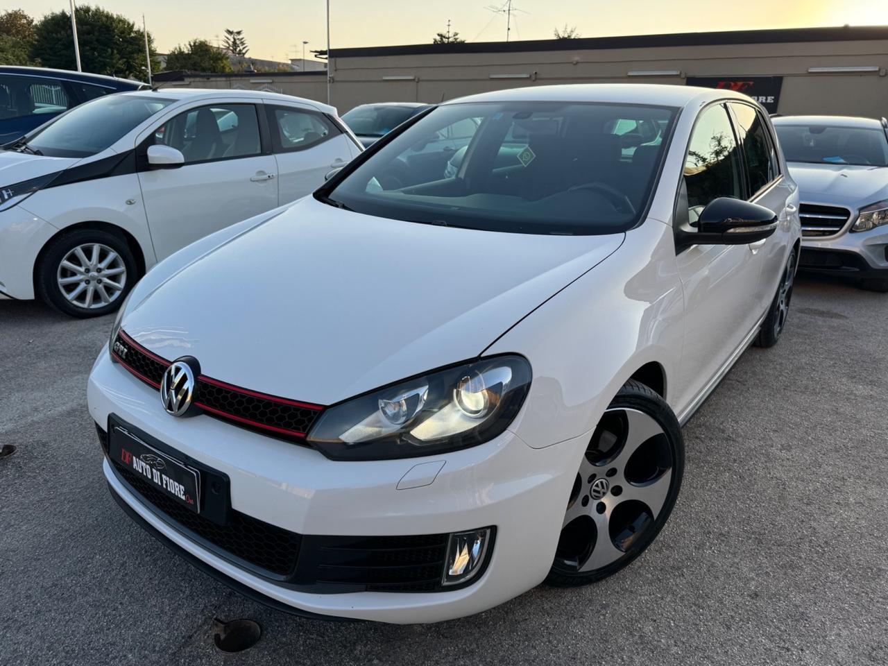 Volkswagen Golf GTI 2.0 TSI DSG IMPECCABILE