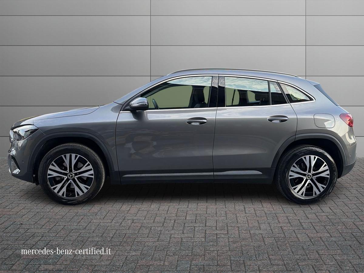Mercedes-Benz GLA 180 Progressive Advanced auto
