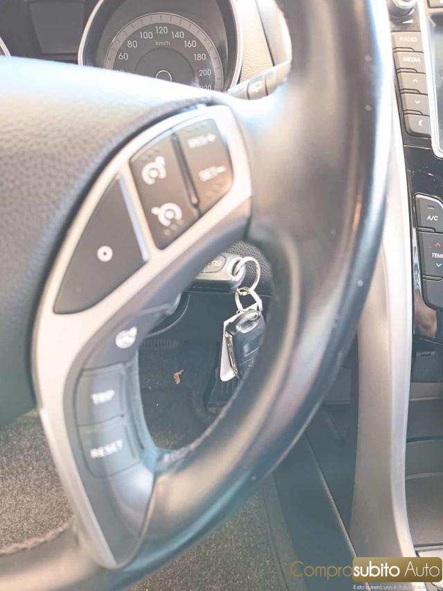 HYUNDAI i30 1.6 CRDi 5p. Comfort A/T