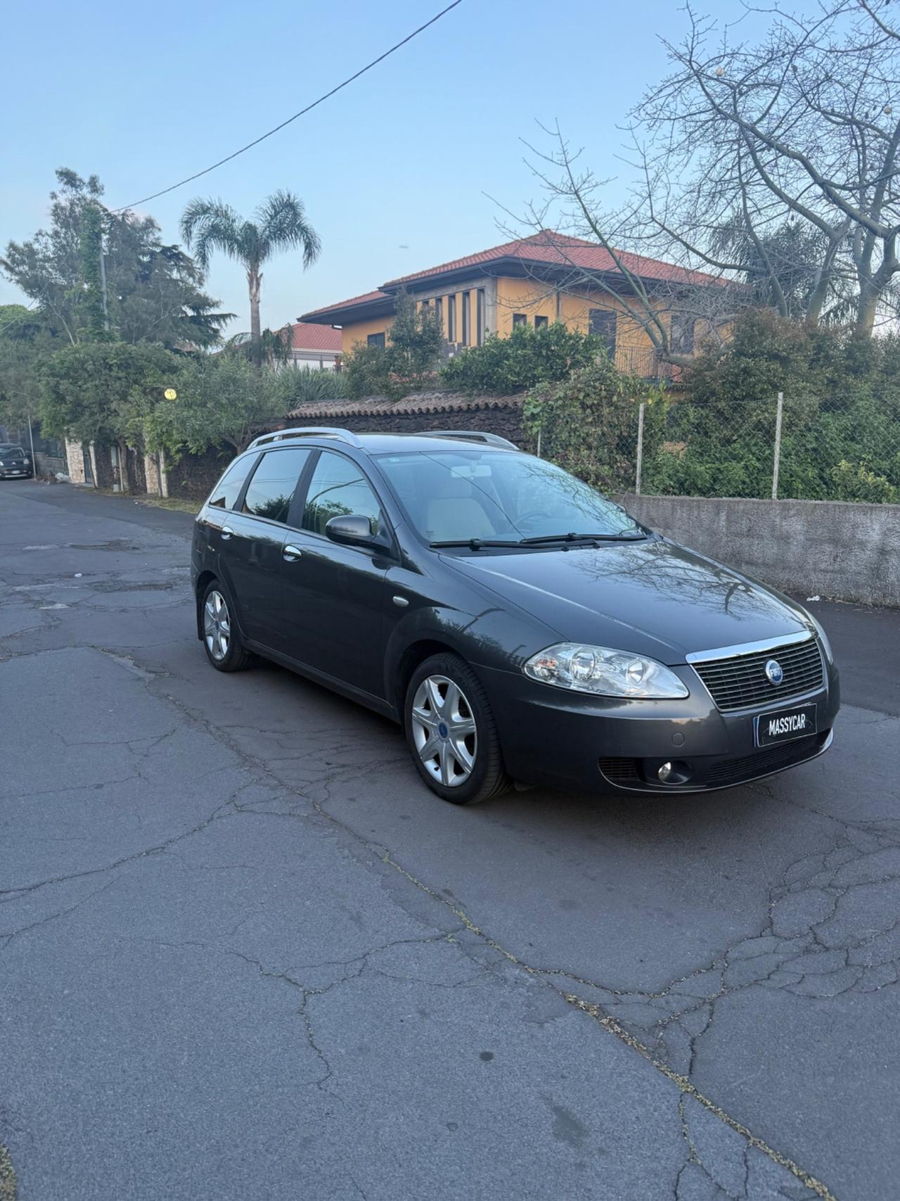 Fiat Croma 1.9 Multijet Emotion