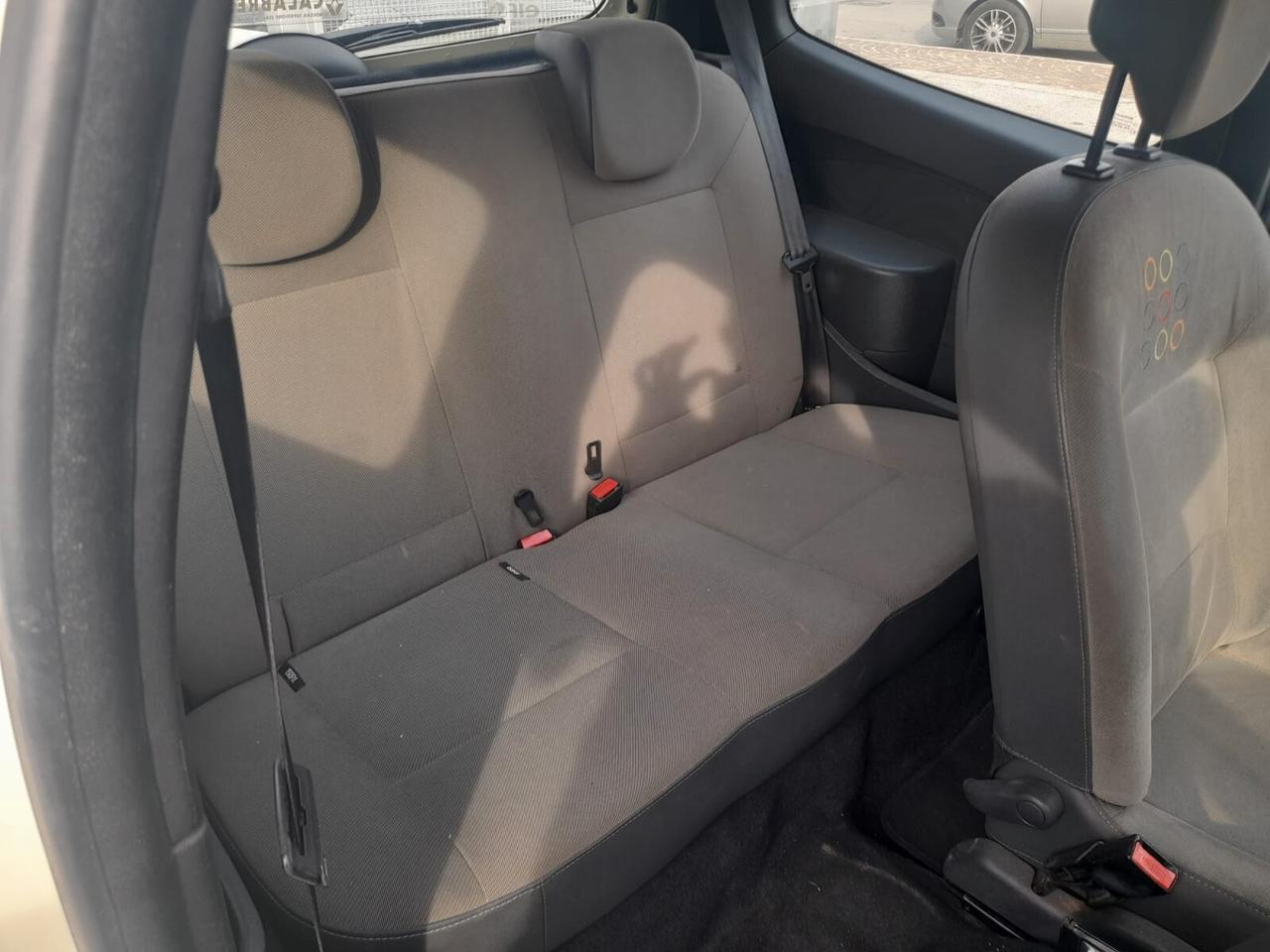 Renault Twingo 1.2cc benzina 12 mesi garanzia-2010