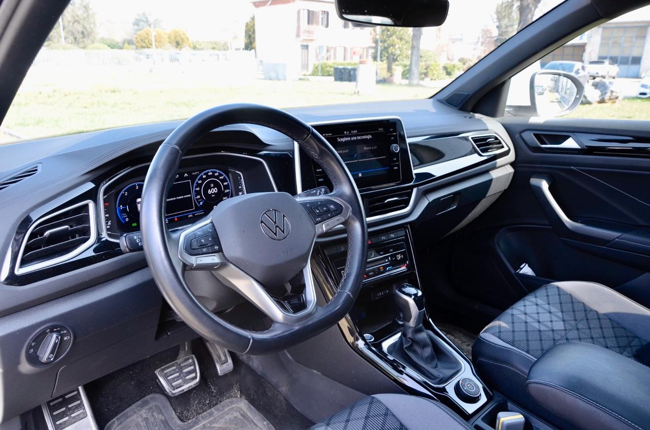 VOLKSWAGEN T-ROC 2.0 TDI R-LINE 4MOTION 150cv DSG, GARANZIA UFF VW, UNICOPROPRIETARIO, SERVICE VW, UFF ITALIANA, IQ LED, PERMUTE