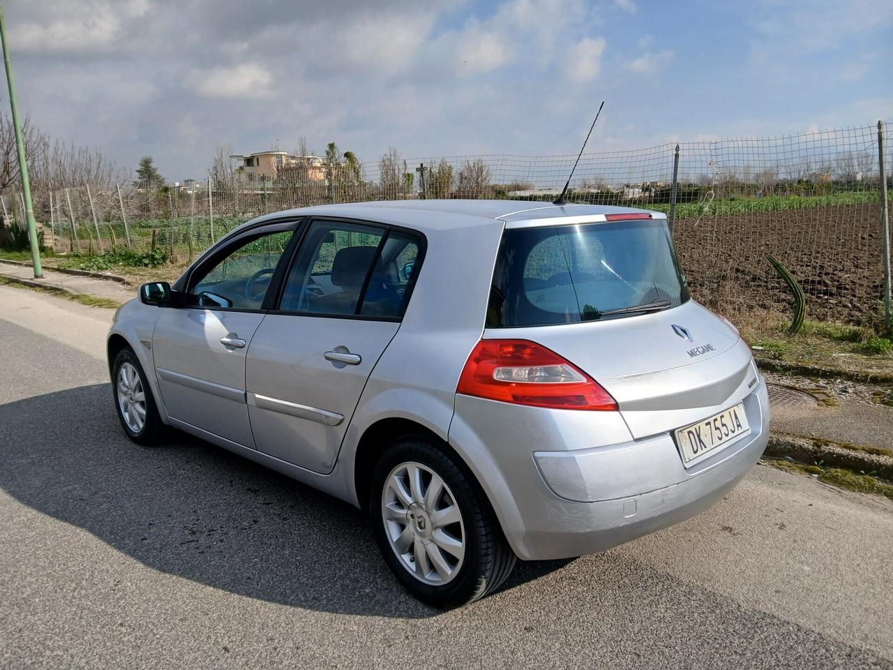 Renault Megane 1.5 dCi/105CV 5 porte 1 proprietari
