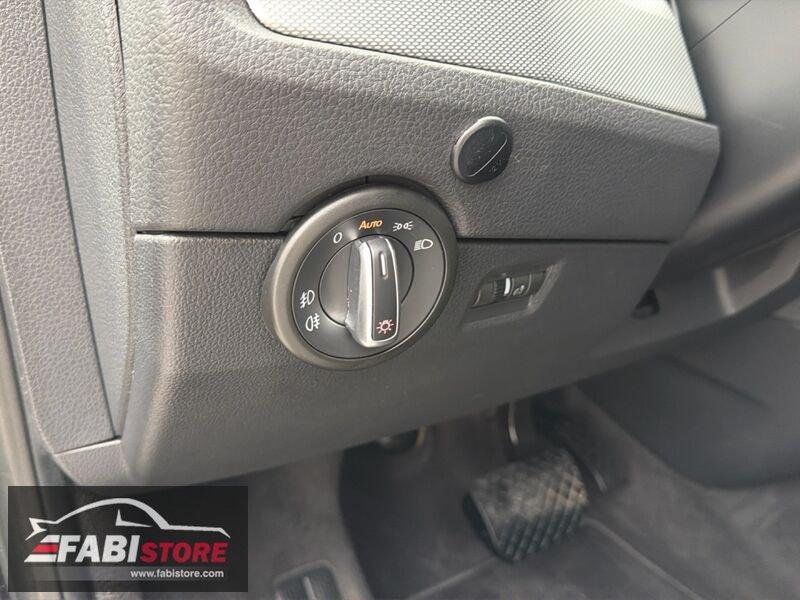 Volkswagen Multivan T6 Multivan 2.0 TDi 204 Cv DSG 4 Motion - LED, Pelle, Navi, Camera ecc