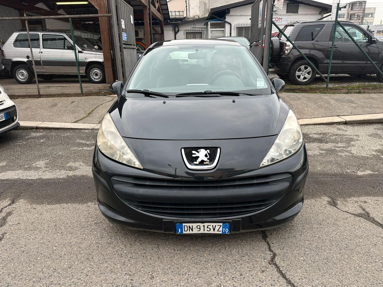 Peugeot 207 1.4 8V 75CV 3p. X Line