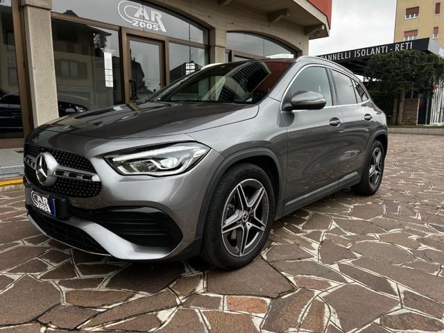 MERCEDES-BENZ GLA 200 Automatic Premium