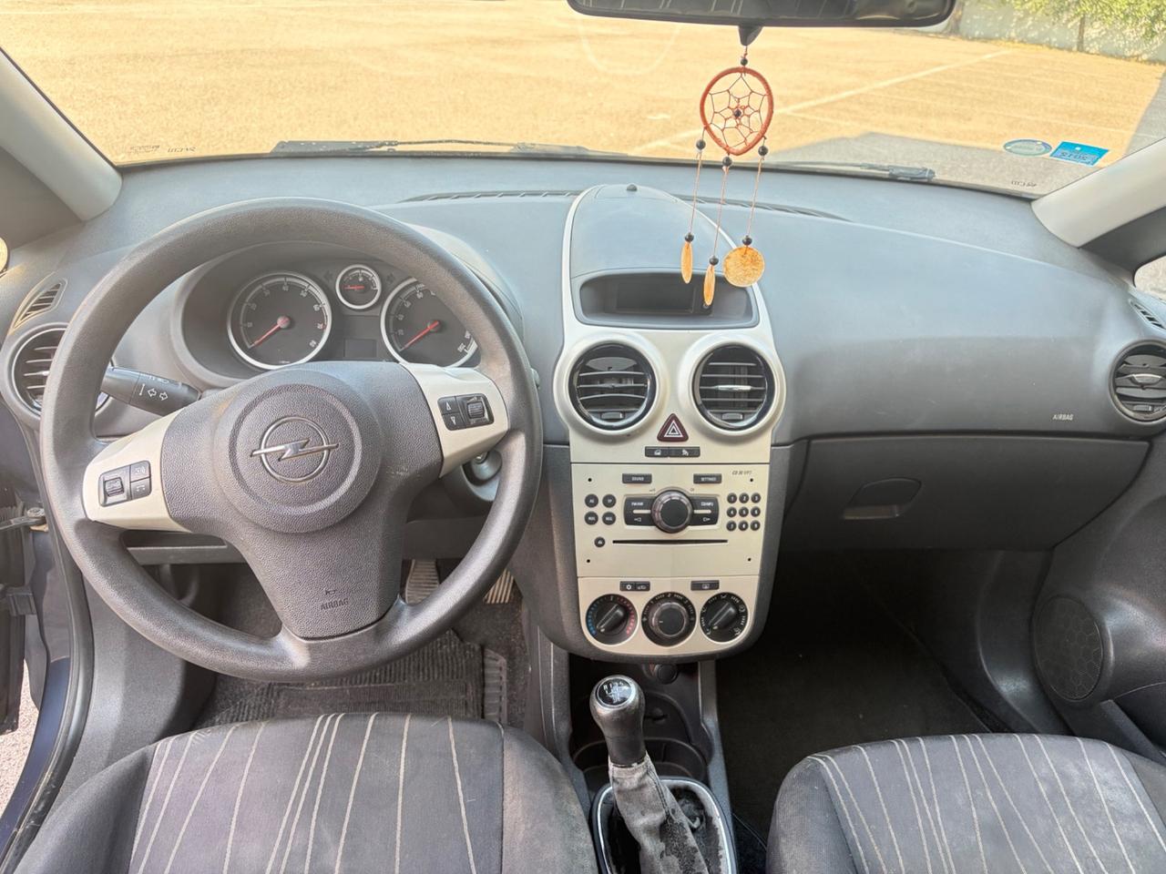Opel Corsa 1.2 5 porte Cosmo Neopatentati