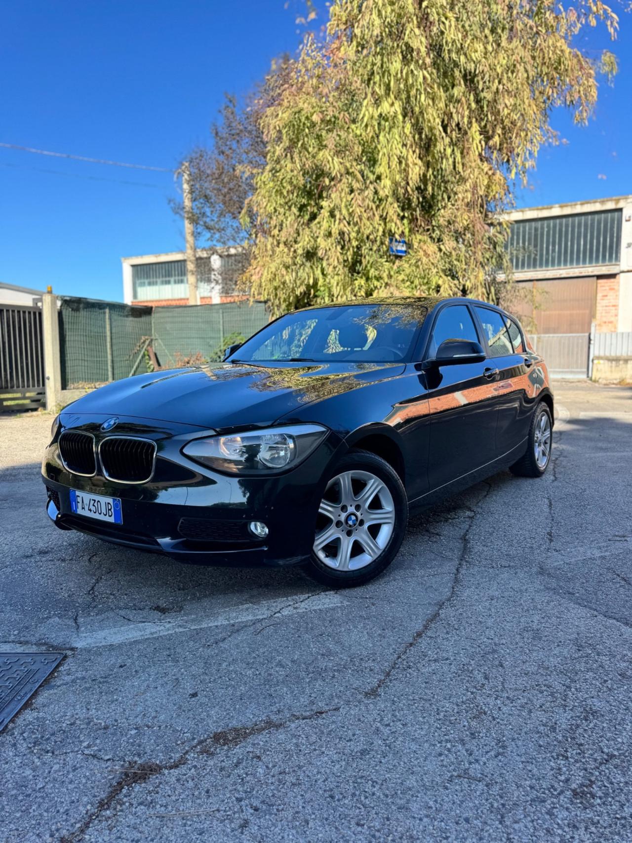Bmw 118 118d 5p. Sport