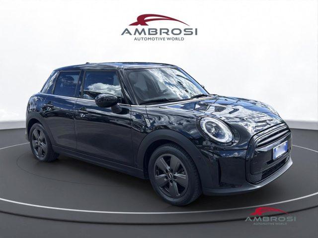 MINI Cooper 5 porte 1.5 Essential Auto