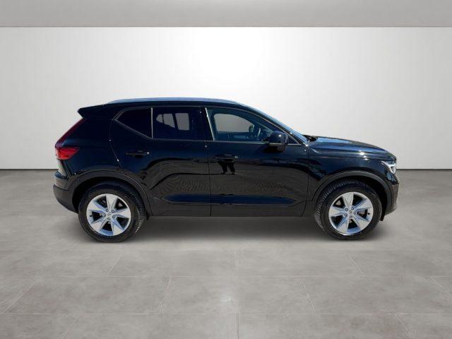 VOLVO XC40 B3 automatico Essential