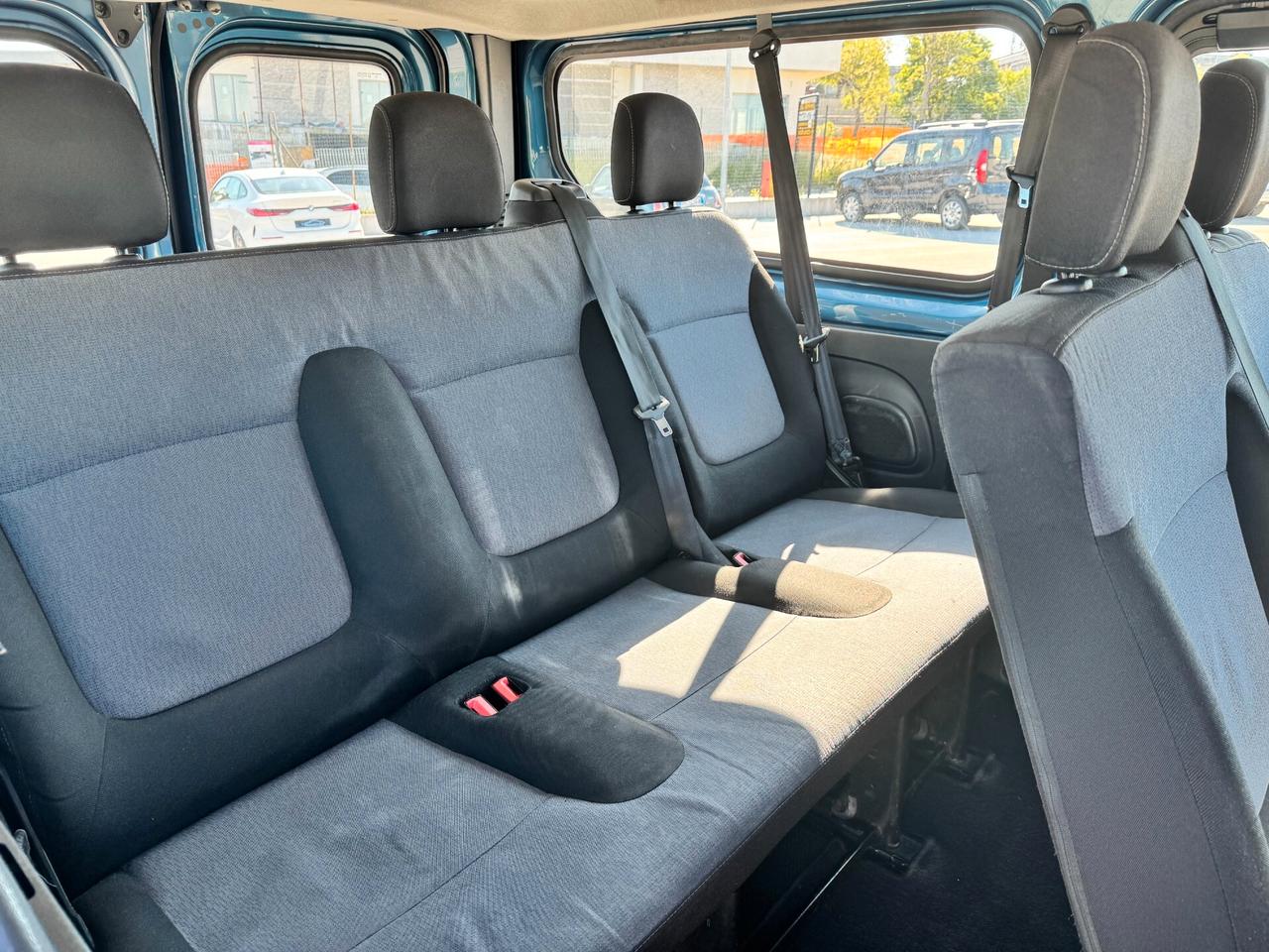 Opel Vivaro 1.6 dci 125CV 9 POSTI PASSO LUNGO