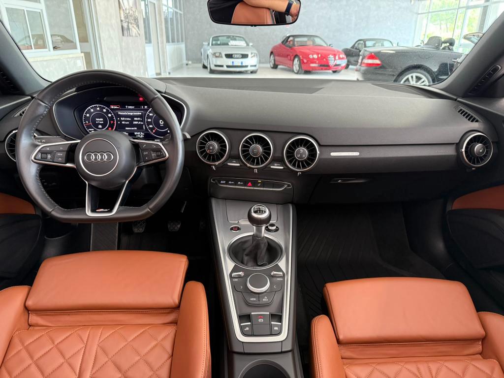 Audi TT Roadster 1.8 tfsi S line