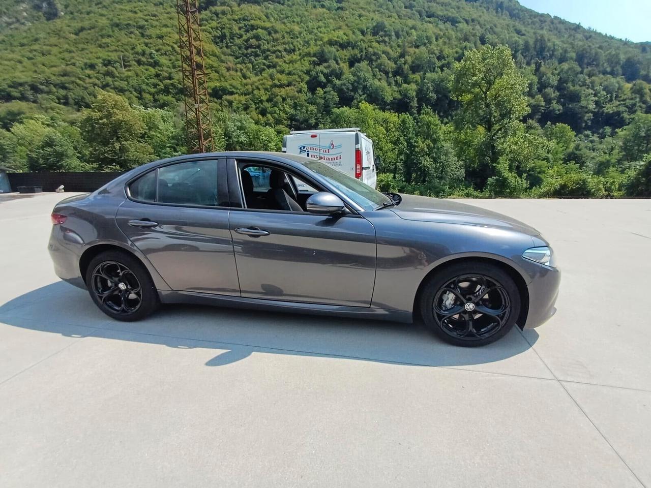 Alfa Romeo Giulia 2.2 Turbodiesel 150 CV Business
