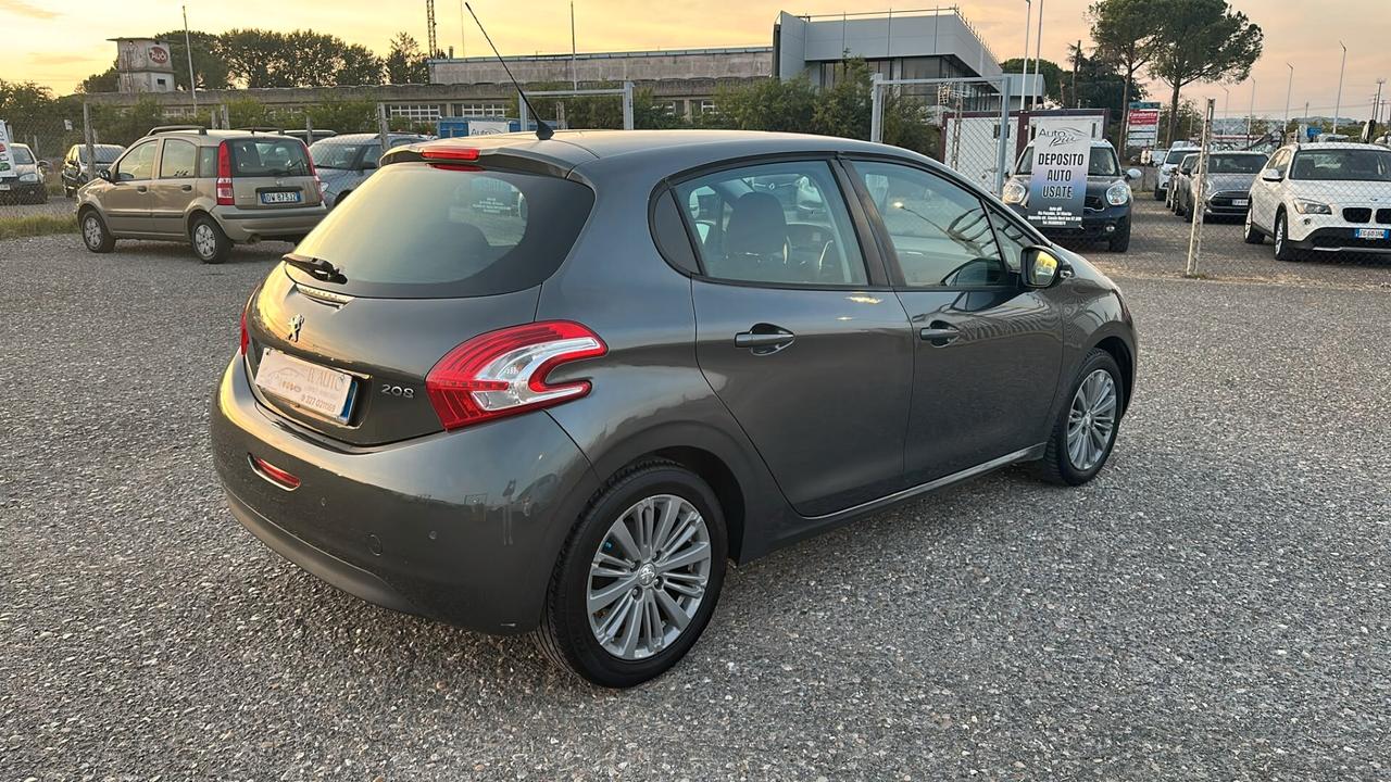 Peugeot 208 1.4 HDi 68 CV 5 porte Allure