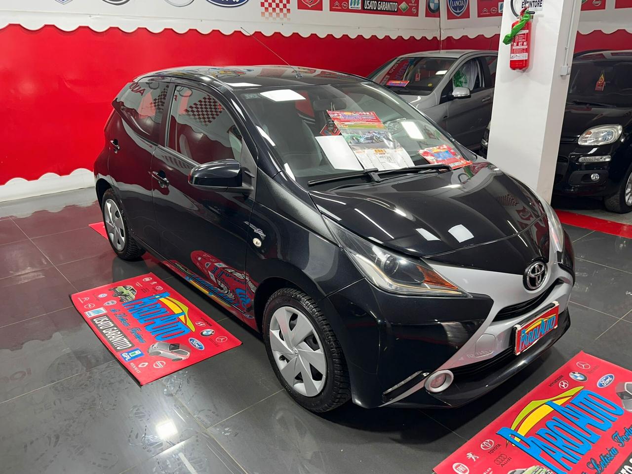 Toyota Aygo 1.0 VVT-i 69 CV x-BLACK - 2016