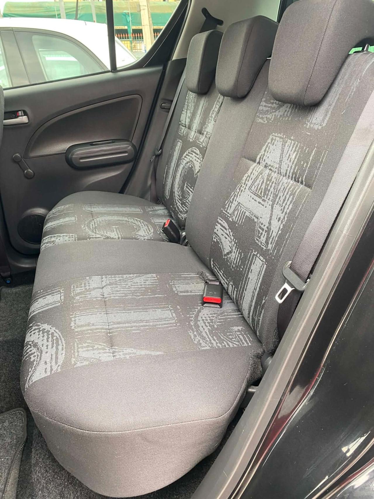 Opel Agila 1.2 16V 94 CV Adatta per Neopatentati