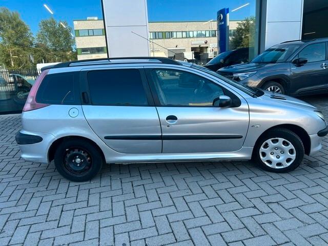 Peugeot 206 1.4 SW Sweet Years