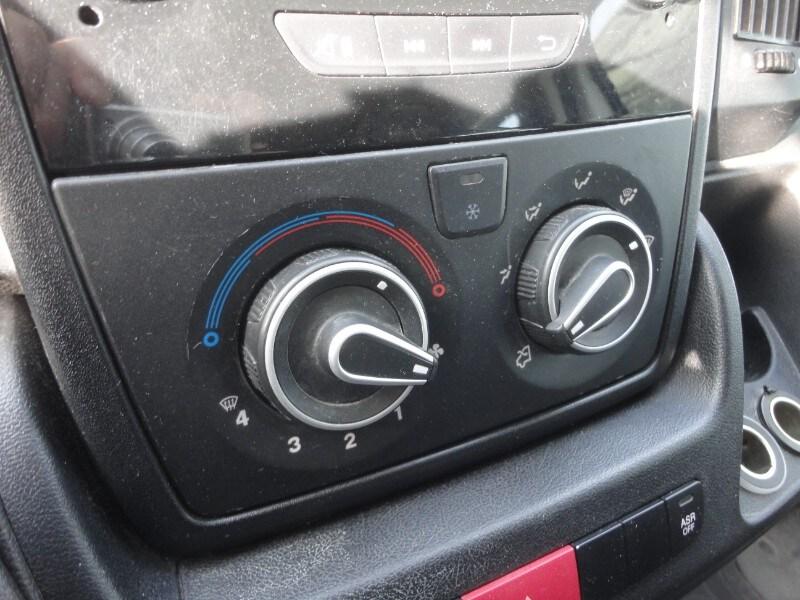 PEUGEOT Boxer (3ª serie) Boxer 335 2.0 BlueHDi...