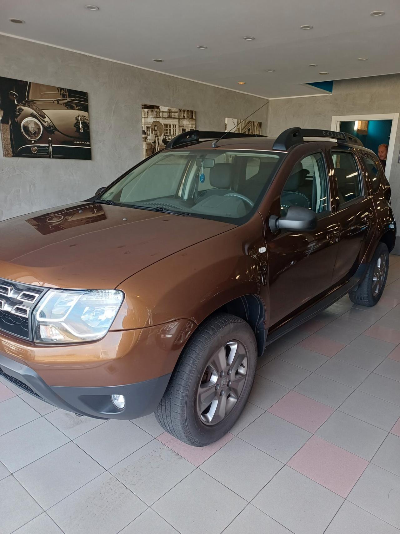 Dacia Duster 1.6 Laureate 4×2 GPL