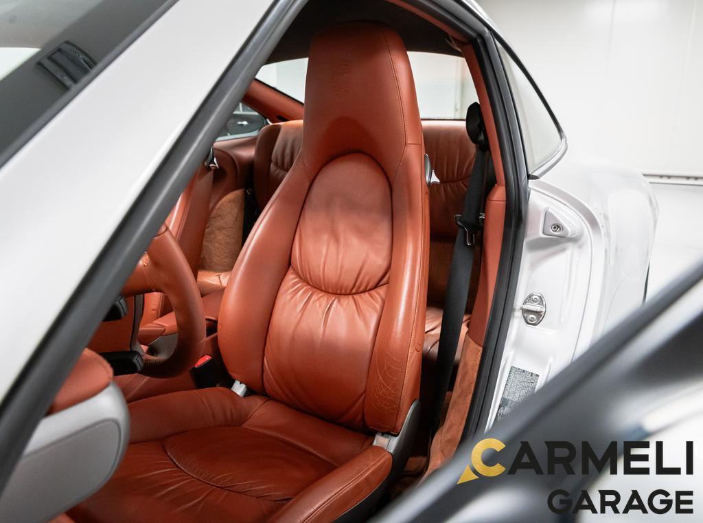 Porsche 911 V Carrera 997 2004 Coupe 997 Carrera 4 Coupé