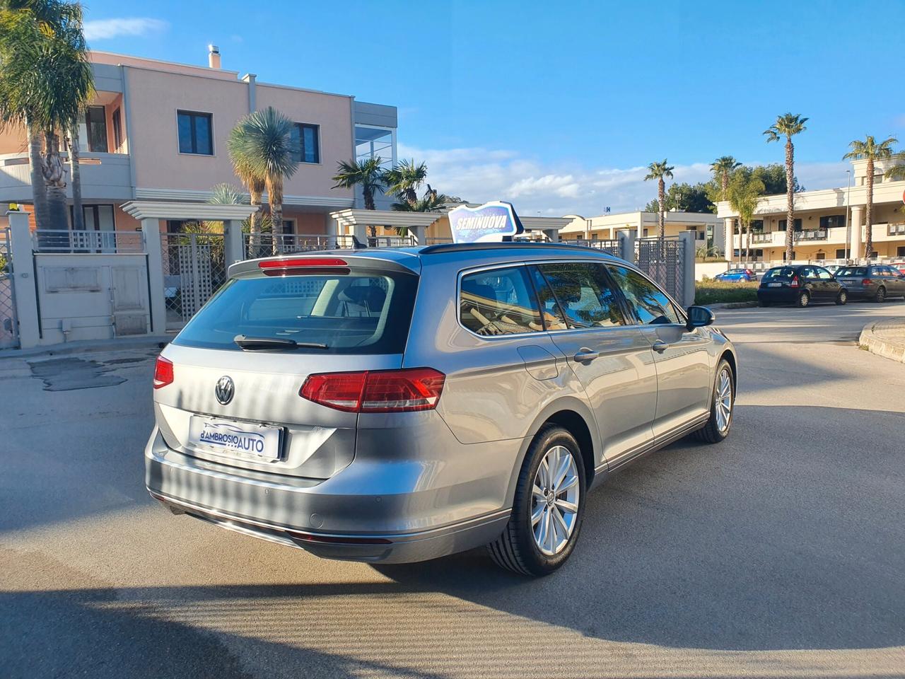 VW Passat Variant 1.6 TDI 120 CV DSG my 19