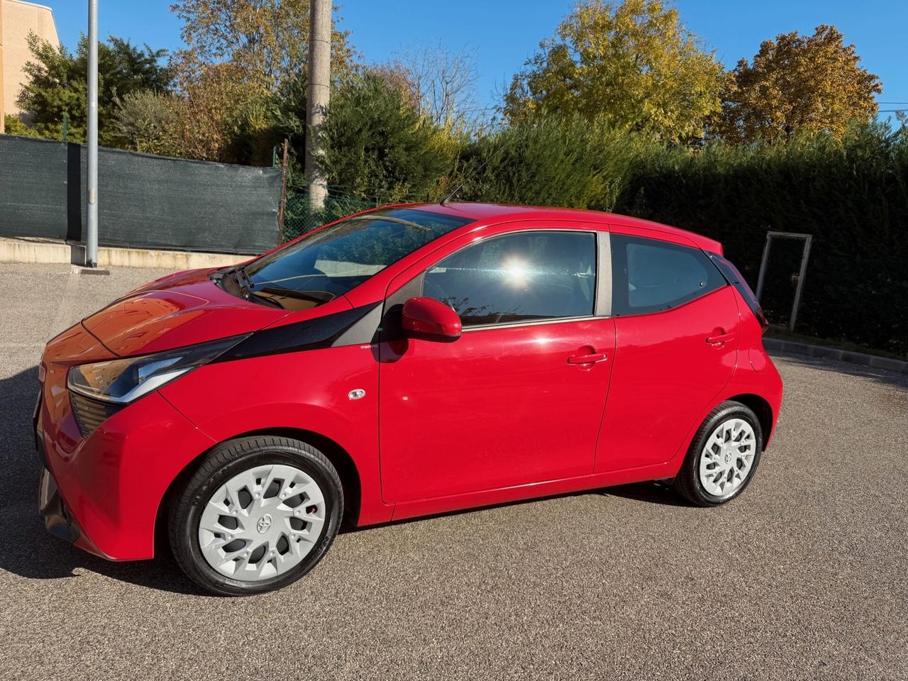 Toyota Aygo 1.0 - NEOPATENTATI - 12 MESI DI GARANZIA -