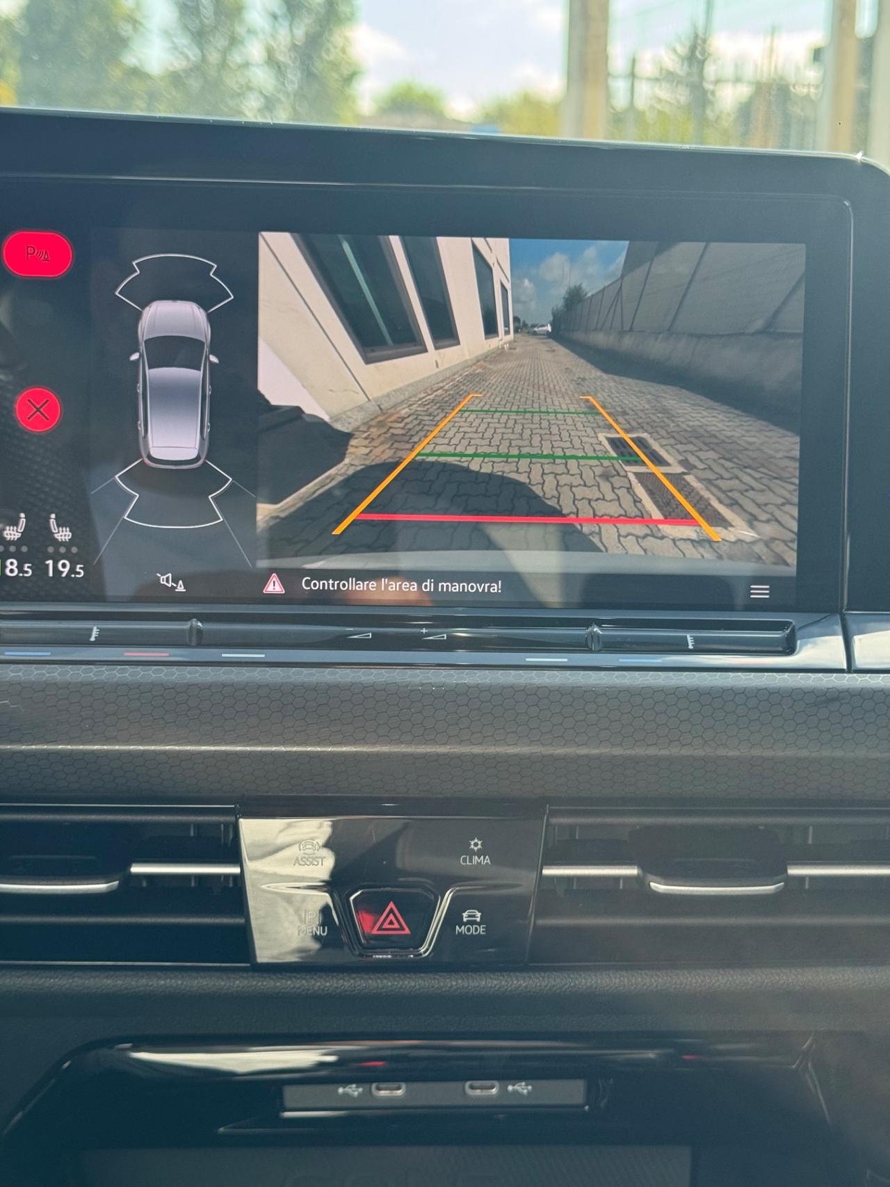 Volkswagen Golf GTI 2.0 TSI DSG