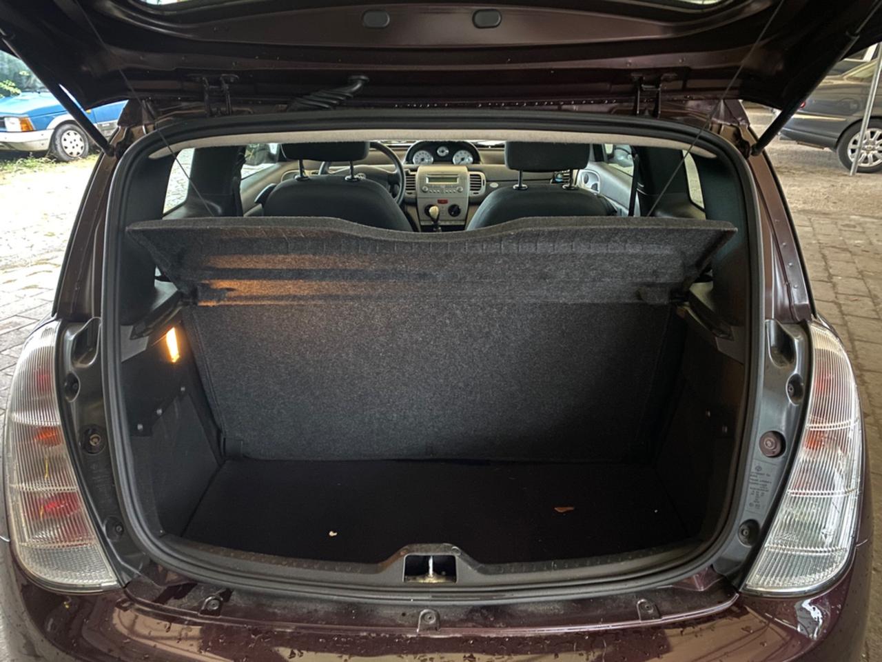 Lancia Ypsilon 1.2 Versus