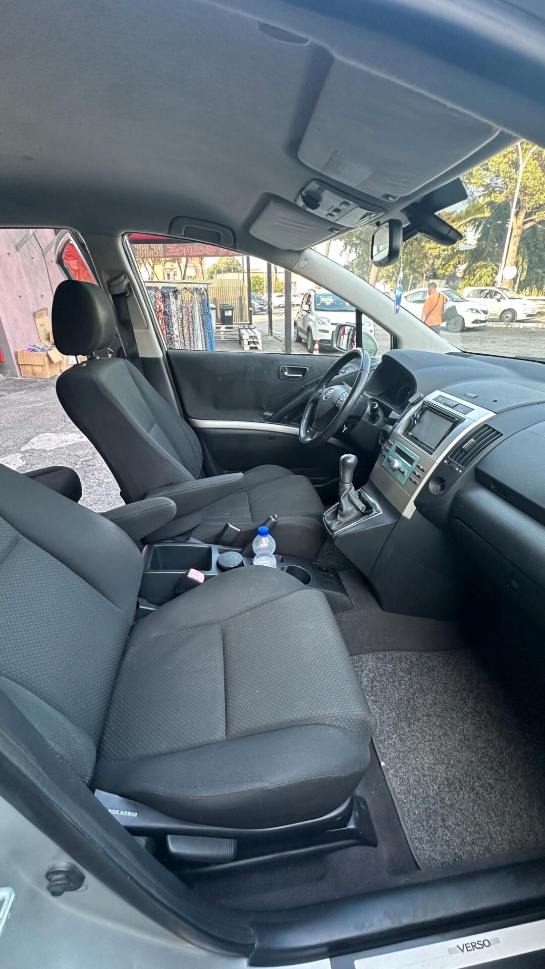 Toyota Corolla Verso 2.2 16V D-4D Sol