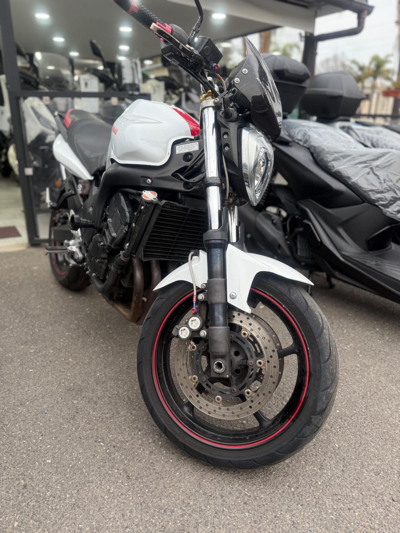 Yamaha FZ6 SOLO 26.000 KM - 2008