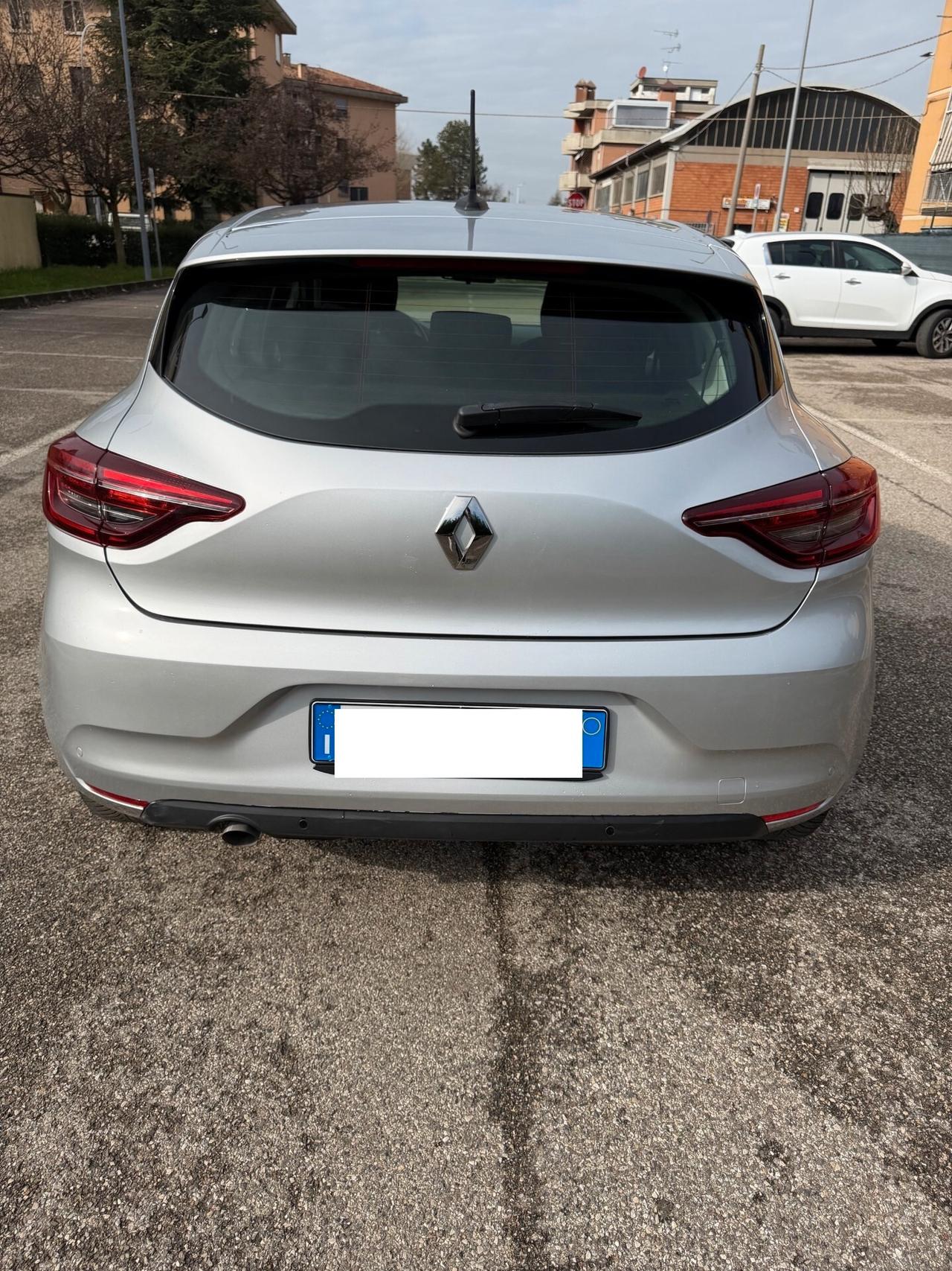 Renault Clio 1.0 tce - NEOP. - NAV. - 12 MESI DI GARANZIA -
