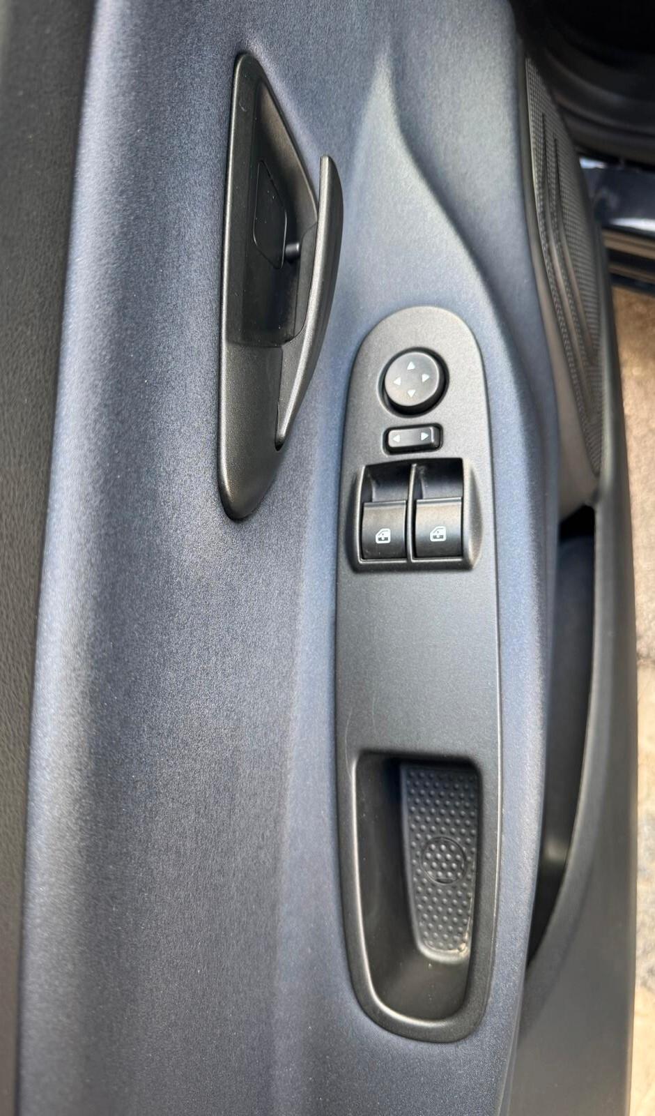 Lancia Ypsilon 1.0 FireFly 5 porte S&S Hybrid Gold