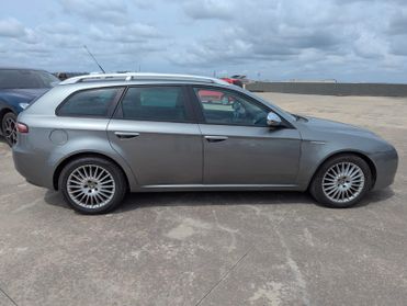 Alfa Romeo 159 1.9 JTDm Sportwagon Distinctive