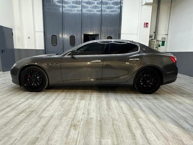 Maserati Ghibli V6 330cv