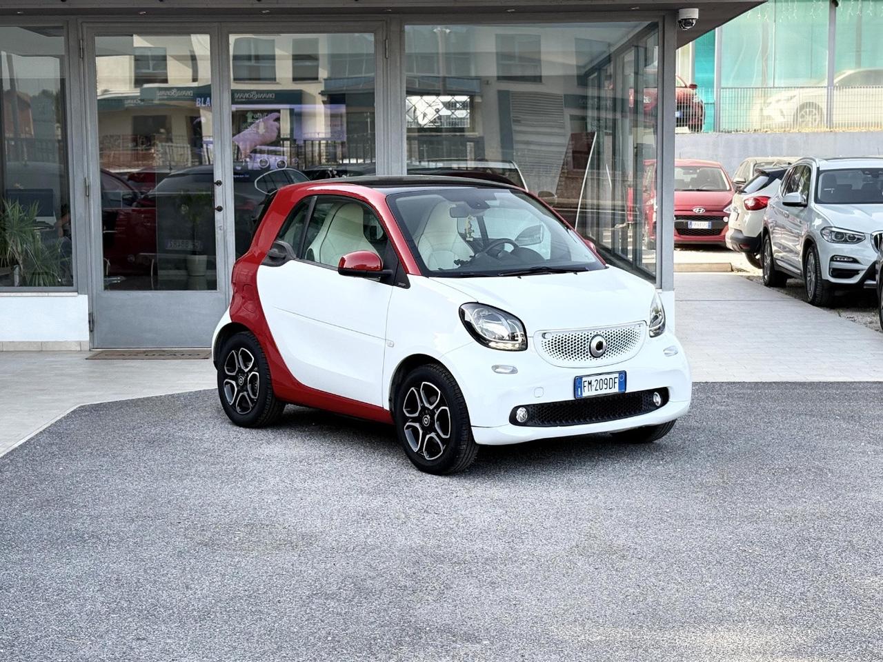 Smart fortwo coupe 1.0 Benzina 71CV E6 Neo - 2017