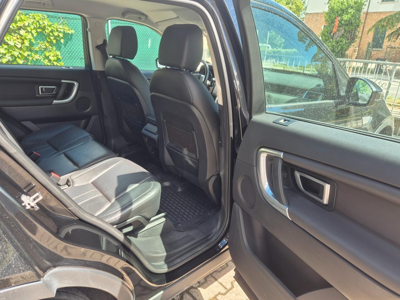 Land Rover Discovery Sport 2.0 150 CV CON CATENA DA FARE
