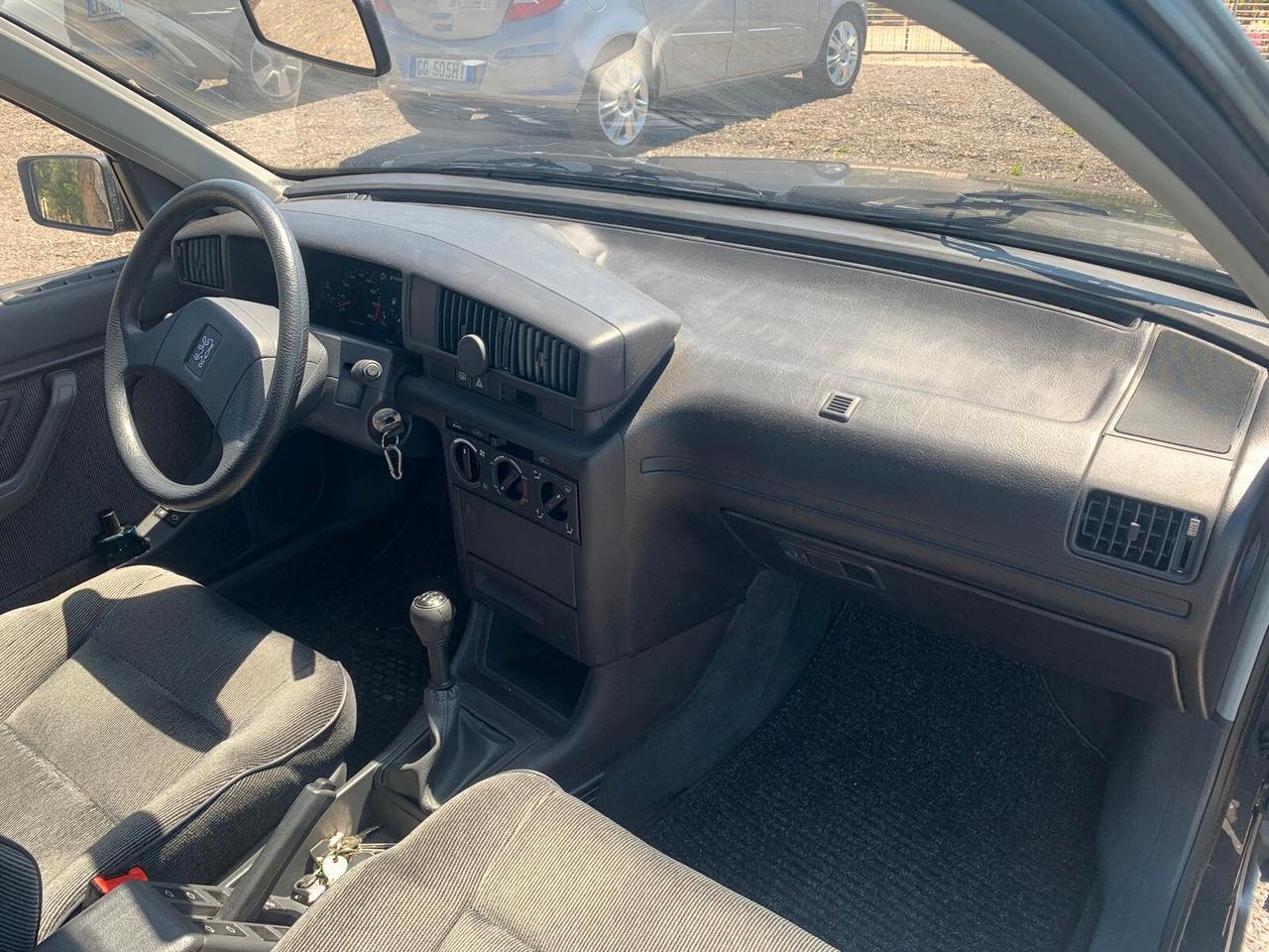 Peugeot 405 1.6 SR