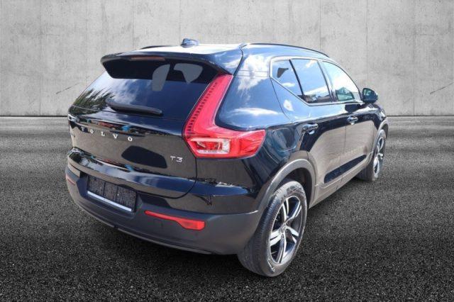 VOLVO XC40 T3 Geartronic R-design