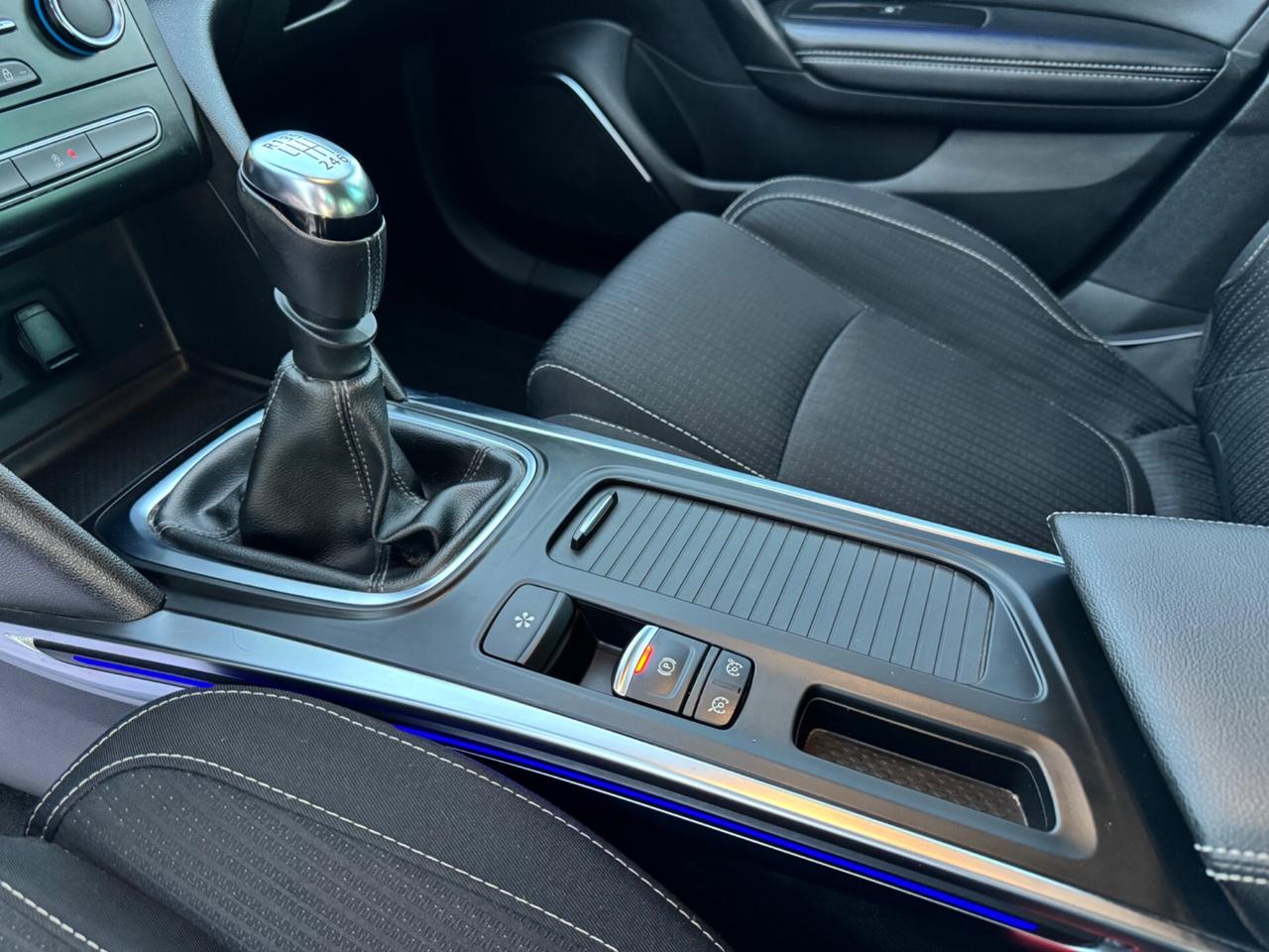 RENAULT MEGANE 1.5 Dci Intens - Led ambient Navi