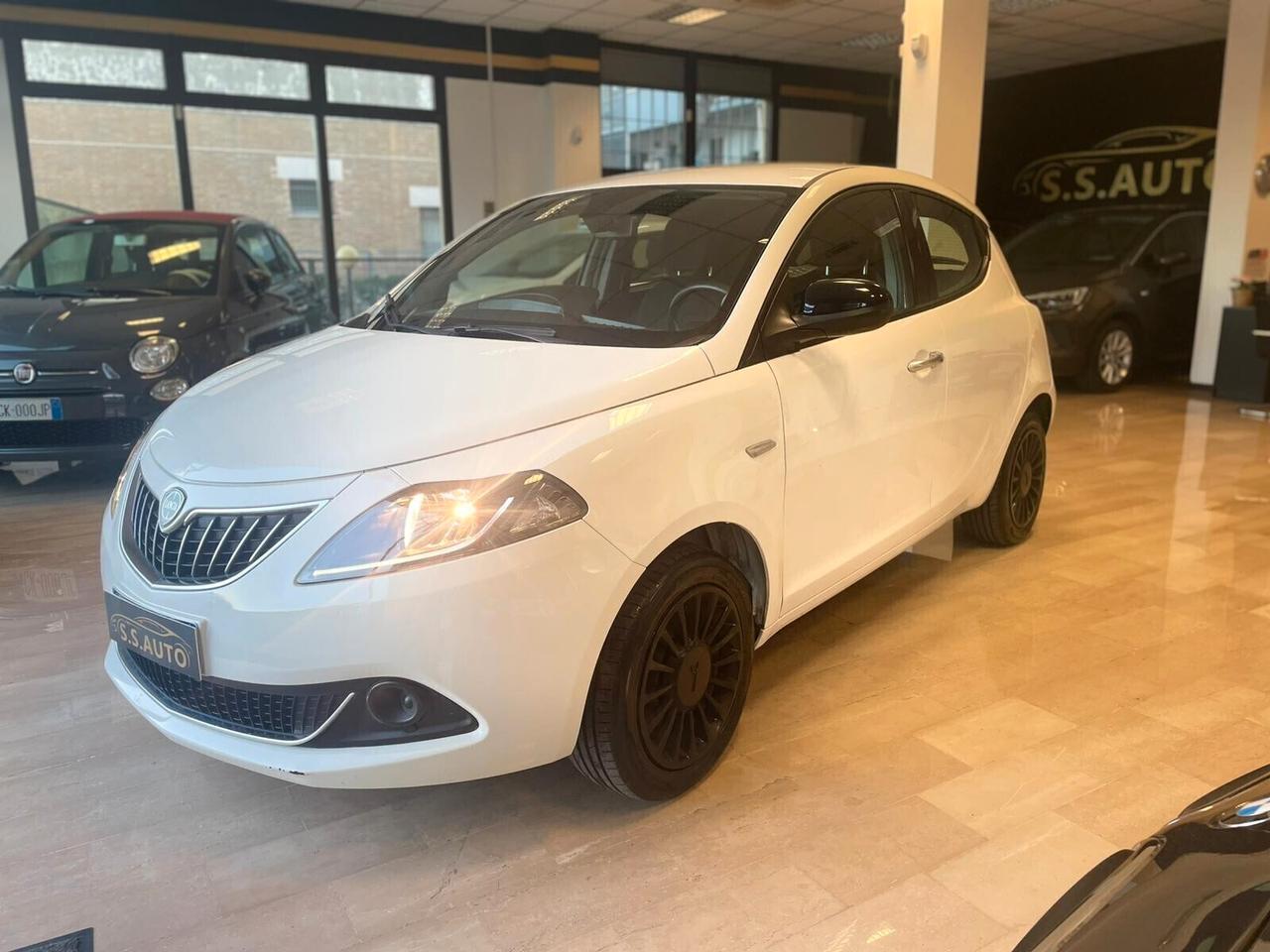 LANCIA Ypsilon 1.0 69 CV 5p. Ecochic Gold
