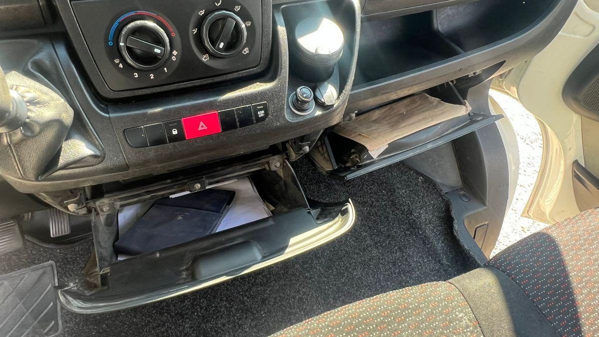 PEUGEOT Boxer 335 2.0 bluehdi 130cv L2H2 + cassone ribaltabile trilaterale + IVA
