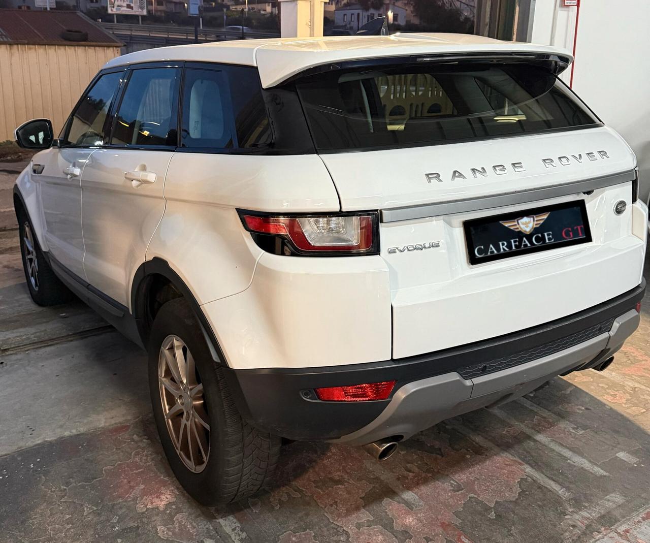 Land Rover Range Rover Evoque 2.0 179CV - 2017