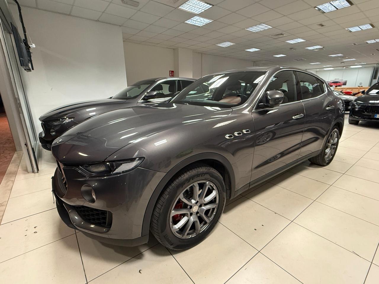 Maserati Levante V6 Diesel 275 CV AWD Granlusso