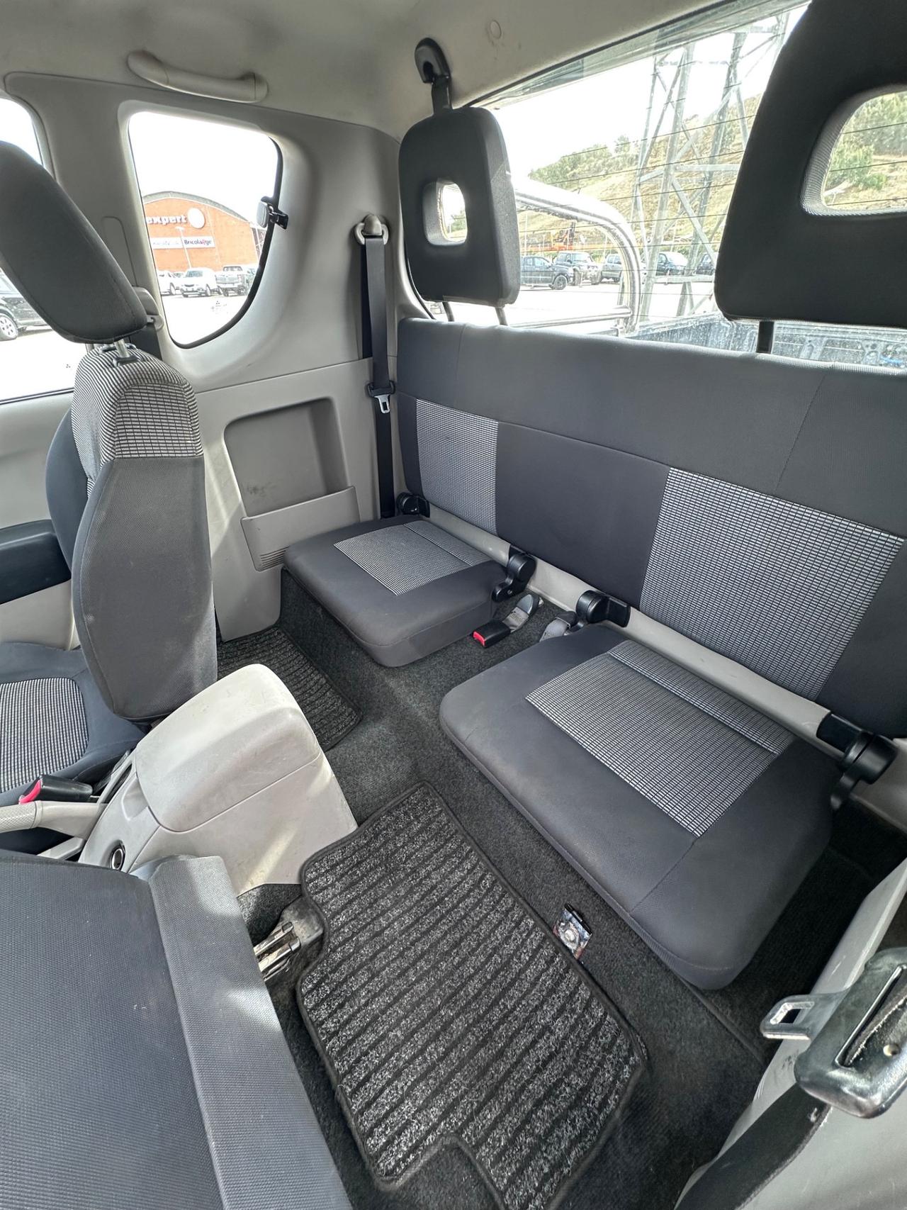 Mitsubishi L200 2.5 DI-D/136CV Single Cab Inform
