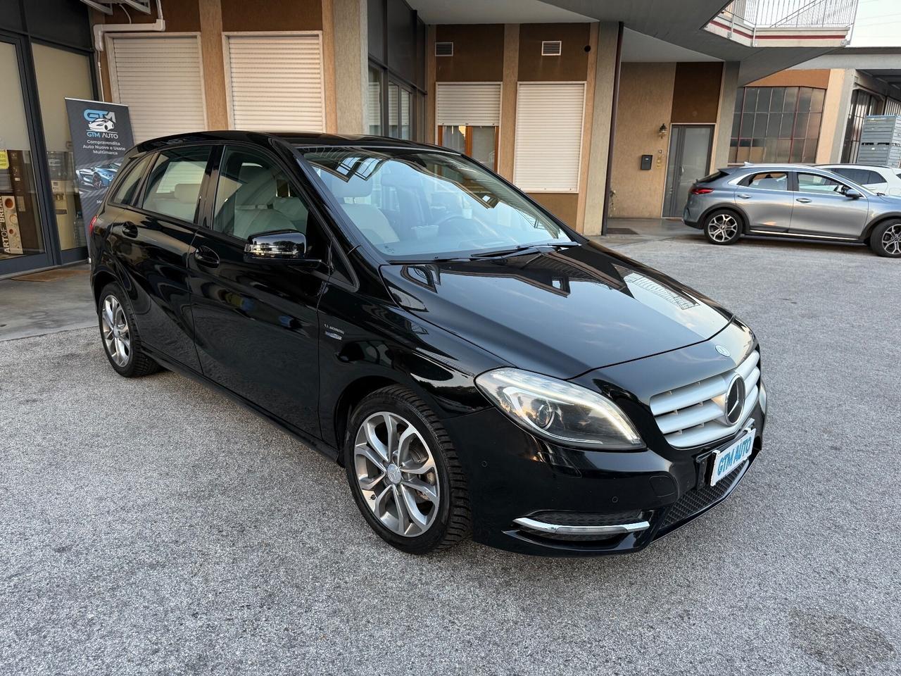 Mercedes-benz B 180 BlueEFFICIENCY Premium