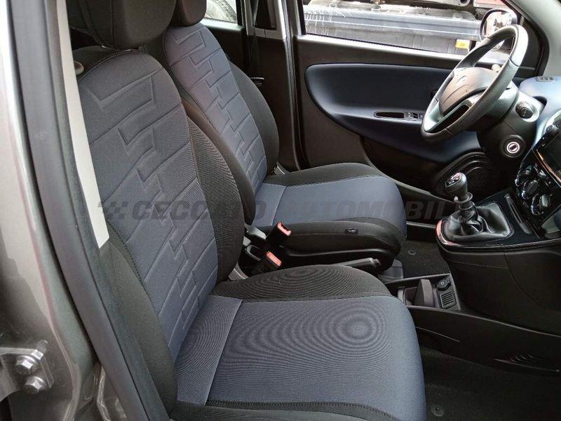 Lancia Ypsilon Ypsilon 1.0 firefly hybrid Platino s&s 70cv