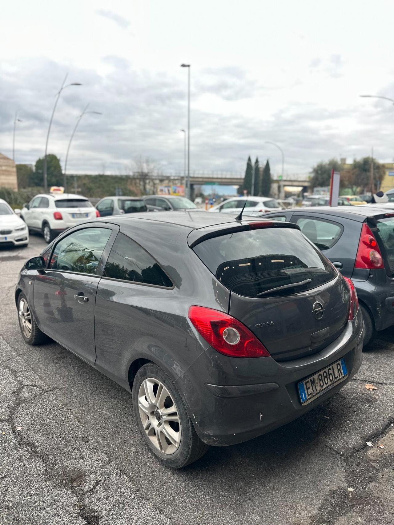 Opel Corsa 1.2 5 porte Elective